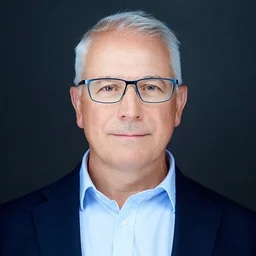 Varga Zoltán kereskedelmi szakoktató, MODELLO Intézet